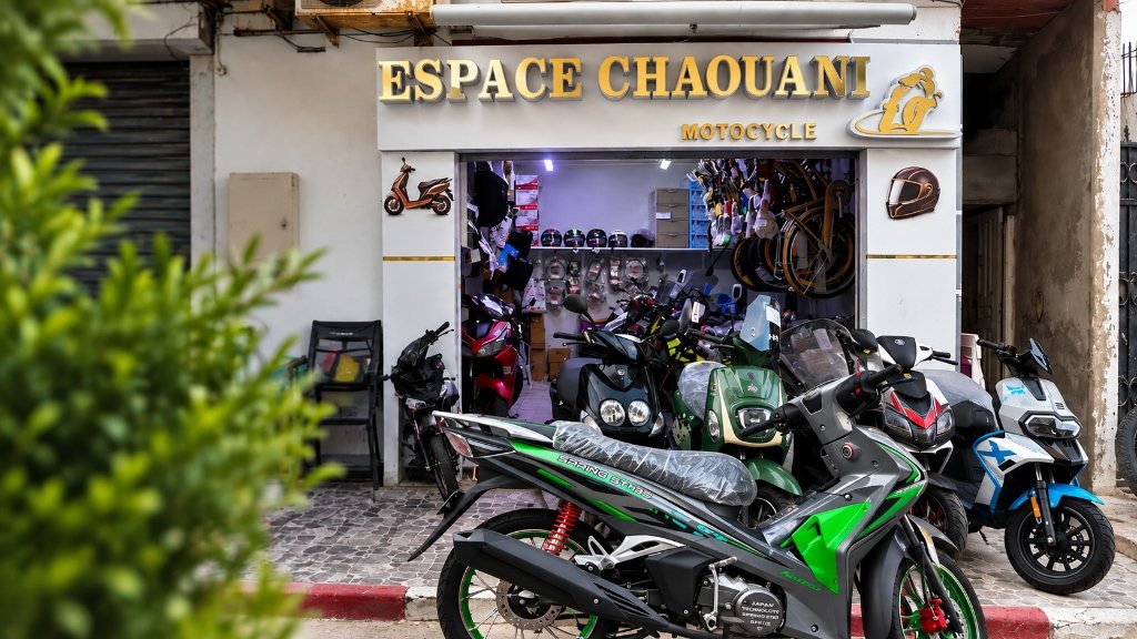 Façade du magasin Espace Chaawani et showroom